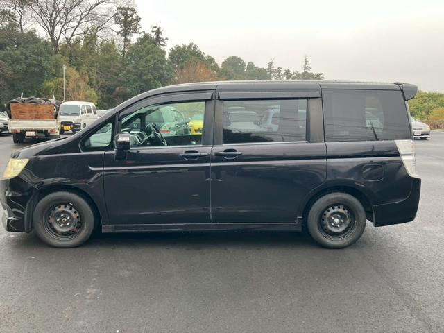 ステップワゴンスパーダ Ｓ　パワースライドドア　メーカーナビ　バックモニター　ＨＩＤヘッドライト　キーレス　ＥＴＣ（7枚目）