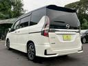 セレナ ハイウェイスターＶ　純正１０インチナビ　フルセグ　全周囲モニター　両側パワスラ　ＬＥＤヘッドライト　ＬＥＤフォグ　パーソナルテーブル　クルーズコントロール　後席モニター　スマートキー　プッシュスタート　ワンオーナー（4枚目）