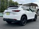ＣＸ－５ ＸＤ　スポーツアピアランス　メーカーナビ　フルセグ　全周囲モニター　ＢＯＳＥサウンド　スマートブレーキ　レーダークルーズ　ブラインドスポット　車線逸脱　誤発進抑制　ＬＥＤヘッドライト　パワーシート　シートヒーター　ワンオーナー（5枚目）