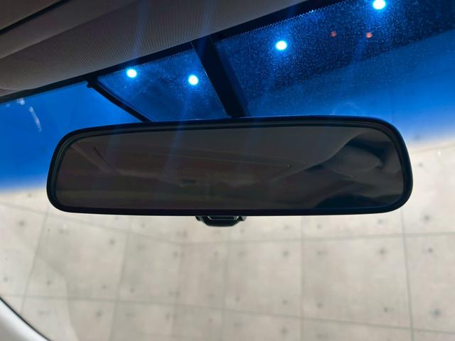 スカイライン 370GT タイプSP 55thリミテッド 6速MT サンルーフ 55th限定色 純正ナビ フルセグTV Bluetooth バックカメラ 純正19インチAW HIDライト リアスポイラー 専用革シート パワーシート クリアランスソナー ETC(37枚目)