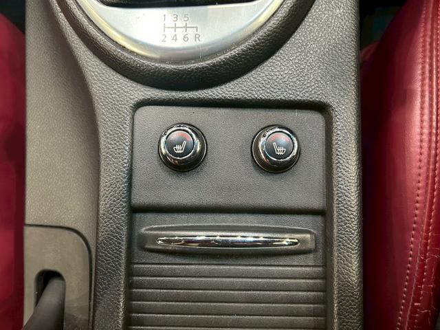 スカイライン 370GT タイプSP 55thリミテッド 6速MT サンルーフ 55th限定色 純正ナビ フルセグTV Bluetooth バックカメラ 純正19インチAW HIDライト リアスポイラー 専用革シート パワーシート クリアランスソナー ETC(42枚目)