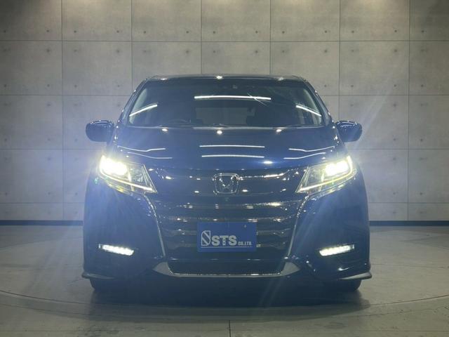 オデッセイ アブソルート・ホンダセンシング　７人乗り　両側パワスラ　純正ナビ　フルセグＴＶ　Ｂｌｕｅｔｏｏｔｈ　アラウンドビューモニター　フリップダウンモニター　黒ハーフレザーシート　パワーシート　ＬＥＤライト　ワンオーナー　スペアキー　ＥＴＣ（9枚目）