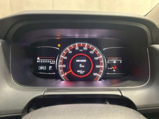 オデッセイ アブソルート・ホンダセンシング　７人乗り　両側パワスラ　純正ナビ　フルセグＴＶ　Ｂｌｕｅｔｏｏｔｈ　アラウンドビューモニター　フリップダウンモニター　黒ハーフレザーシート　パワーシート　ＬＥＤライト　ワンオーナー　スペアキー　ＥＴＣ（24枚目）
