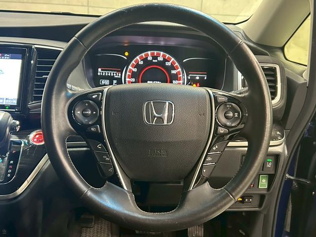 オデッセイ アブソルート・ホンダセンシング　７人乗り　両側パワスラ　純正ナビ　フルセグＴＶ　Ｂｌｕｅｔｏｏｔｈ　アラウンドビューモニター　フリップダウンモニター　黒ハーフレザーシート　パワーシート　ＬＥＤライト　ワンオーナー　スペアキー　ＥＴＣ（26枚目）