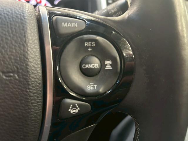 オデッセイ アブソルート・ホンダセンシング　７人乗り　両側パワスラ　純正ナビ　フルセグＴＶ　Ｂｌｕｅｔｏｏｔｈ　アラウンドビューモニター　フリップダウンモニター　黒ハーフレザーシート　パワーシート　ＬＥＤライト　ワンオーナー　スペアキー　ＥＴＣ（28枚目）