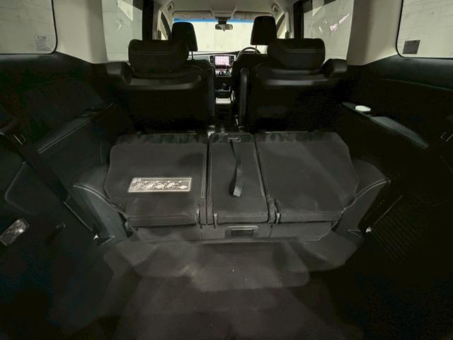 オデッセイ アブソルート・ホンダセンシング　７人乗り　両側パワスラ　純正ナビ　フルセグＴＶ　Ｂｌｕｅｔｏｏｔｈ　アラウンドビューモニター　フリップダウンモニター　黒ハーフレザーシート　パワーシート　ＬＥＤライト　ワンオーナー　スペアキー　ＥＴＣ（60枚目）