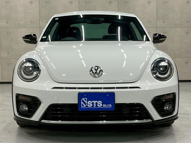 専用内外装　純正ナビ　フルセグＴＶ　Ｂｌｕｅｔｏｏｔｈ　バックカメラ　純正１８インチＡＷ　ＨＩＤヘッドライト　フォグ　レザーシート　シートヒーター　パドルシフト　オートクルーズ　ドラレコ　ＥＴＣ車載器