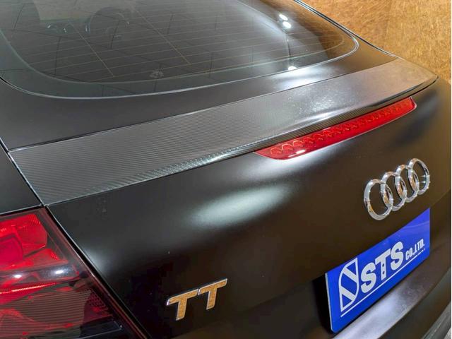 ＴＴクーペ １．８ＴＦＳＩ　Ｓラインパッケージ　マットブラック　リアウィング・ドアミラー・カーボンラッピング　ブロンズ塗装１８インチＡＷ　純正ナビ　フルセグＴＶ　ＢＴ接続　リアカメラ　革シート　デジタルインナーミラー　ドラレコ　シートカバー　ＥＴＣ（24枚目）