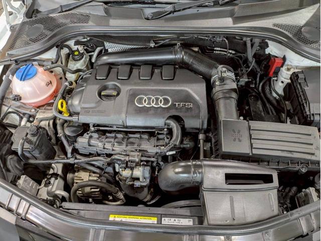 ＴＴクーペ １．８ＴＦＳＩ　Ｓラインパッケージ　マットブラック　リアウィング・ドアミラー・カーボンラッピング　ブロンズ塗装１８インチＡＷ　純正ナビ　フルセグＴＶ　ＢＴ接続　リアカメラ　革シート　デジタルインナーミラー　ドラレコ　シートカバー　ＥＴＣ（63枚目）