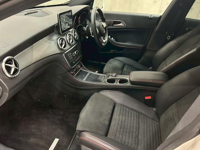 ＣＬＡクラス シューティングブレーク ＣＬＡ１８０　シューティングブレーク　スポーツ　レーダーセーフティＰＫＧ　純正ナビ　ＤＴＶ　ＢＴ接続　バックカメラ　ＨＩＤヘッドライト　パワーバックドア　純正１８インチＡＷ　ハーフレザーシート　シートヒーター　レーダークルーズ　キーレスゴー　ＥＴＣ（52枚目）
