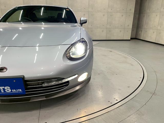 ８６ スタイルＣｂ　純正ナビ　フルセグＴＶ　Ｂｌｕｅｔｏｏｔｈ　バックモニター　ＨＩＤヘッドライト　フォグ　純正１７インチアルミ　ハーフレザーシート　革巻きステア　パドルシフト　スマートキー　ＥＴＣ　実走行１．７万キロ台（11枚目）