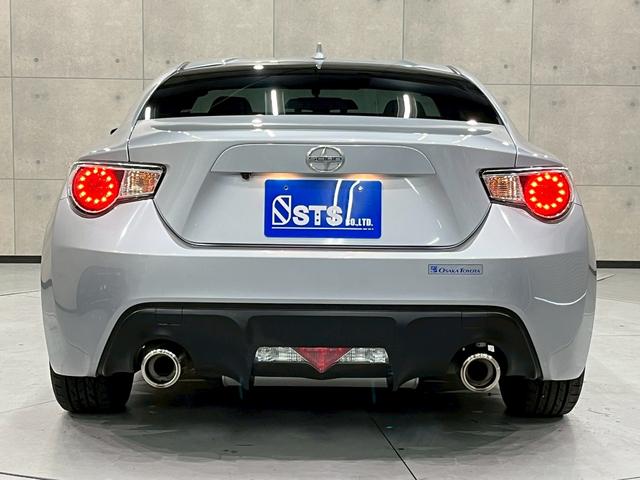 ８６ スタイルＣｂ　純正ナビ　フルセグＴＶ　Ｂｌｕｅｔｏｏｔｈ　バックモニター　ＨＩＤヘッドライト　フォグ　純正１７インチアルミ　ハーフレザーシート　革巻きステア　パドルシフト　スマートキー　ＥＴＣ　実走行１．７万キロ台（16枚目）