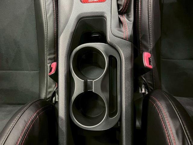 ８６ スタイルＣｂ　純正ナビ　フルセグＴＶ　Ｂｌｕｅｔｏｏｔｈ　バックモニター　ＨＩＤヘッドライト　フォグ　純正１７インチアルミ　ハーフレザーシート　革巻きステア　パドルシフト　スマートキー　ＥＴＣ　実走行１．７万キロ台（33枚目）