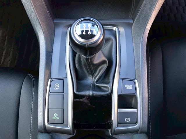 シビック ハッチバック　６速ＭＴ　ＨＫＳマフラー　ＢＬＩＴＺエアインテークパイプ　エアロ　Ｇａｔｈｅｒｓナビ　Ａｐｐｌｅｃａｒｐｌａｙ　Ｂｌｕｅｔｏｏｔｈ　ＴＶ　純正１８ＡＷ　前後ドラレコ　レーダークルーズ　衝突軽減　ＥＴＣ（38枚目）