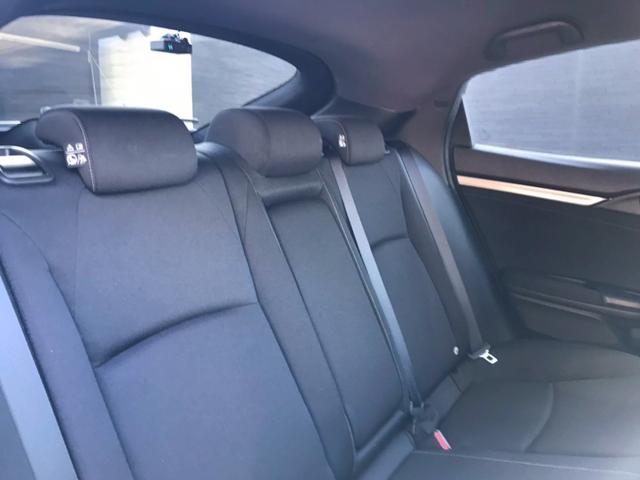 シビック ハッチバック　６速ＭＴ　ＨＫＳマフラー　ＢＬＩＴＺエアインテークパイプ　エアロ　Ｇａｔｈｅｒｓナビ　Ａｐｐｌｅｃａｒｐｌａｙ　Ｂｌｕｅｔｏｏｔｈ　ＴＶ　純正１８ＡＷ　前後ドラレコ　レーダークルーズ　衝突軽減　ＥＴＣ（54枚目）