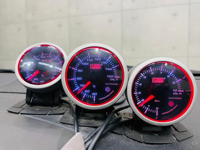 ＧＴ　ＴＲＤターボ　５速ＭＴ　社外マフラー　車高調　ＴＲＤ製１７インチホイール　ＭＯＭＯステアリング　社外ナビ・ＴＶ　Ｂｌｕｅｔｏｏｔｈ　ドライブレコーダ　追加メーター　革調シートカバー　専用エアロ　ＥＴＣ(34枚目)