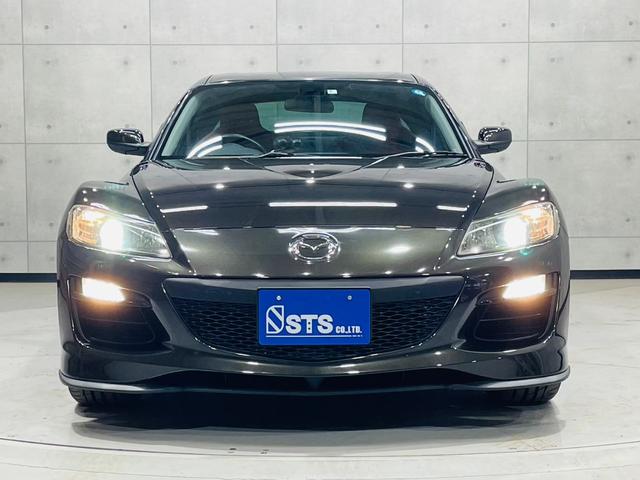 ＲＸ－８ スピリットＲ　６速ＭＴ　ガンメタ塗装１８ｉｎｃｈＡＷ　スポーツサスペンション仕様車　社外ナビ・ＴＶ　Ｄｅｆｉ追加メーター　専用ＲＥＣＡＲＯバケットシート　アルミ製ペダル　ＨＩＤヘッドライト　アドバンストキー　ＥＴＣ（9枚目）