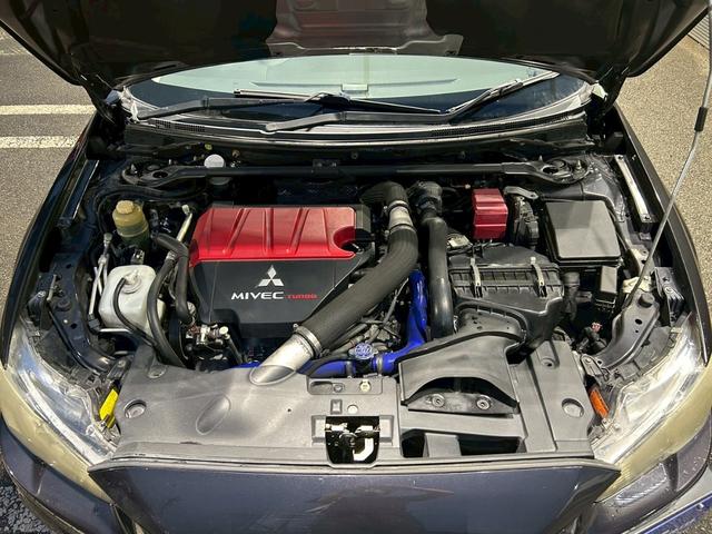 ランサー ＧＳＲエボリューションＸ　５速ＭＴ　大型リアスポイラー　ＲＡＺＯシフトノブ　ＲＥＣＡＲＯシート　社外１８インチＡＷ　ｂｒｅｍｂｏキャリパー　社外ナビ　ＨＩＤヘッドライト　オートライト　電動格納ミラー　スマートキー　ＥＴＣ車載器（48枚目）