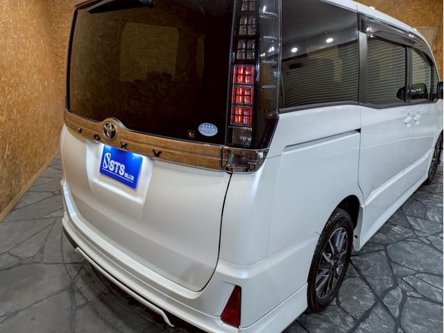 ヴォクシー ＺＳ　モデリスタエアロ　ローダウン　サイドリフトアップシート　ＡＬＰＩＮＥナビ　ＢＴ接続　フルセグＴＶ　バックカメラ　デジタルインナーミラー　純正ＡＷ　ＬＥＤヘッドライト　前後ドラレコ　スマートキー　ＥＴＣ（22枚目）