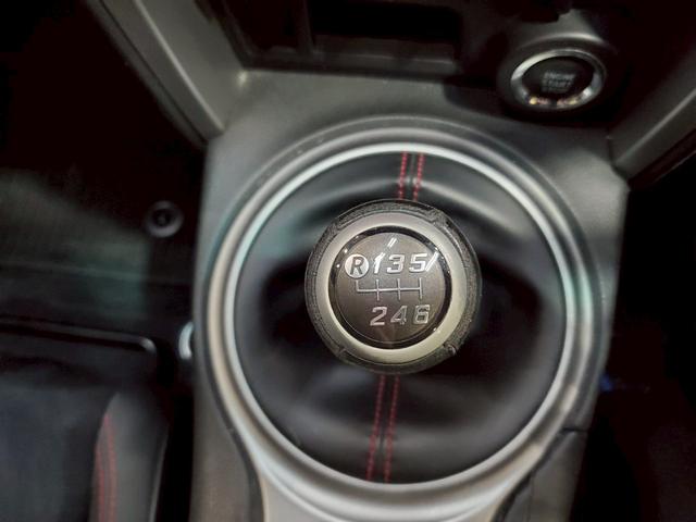 ＢＲＺ Ｓ　６速ＭＴ　社外１７インチアルミ　ＢＲＩＤＥフルバケットシート　シートヒーター　社外ナビ　フルセグＴＶ　Ｂｌｕｅｔｏｏｔｈ接続　バックカメラ　ＨＩＤヘッドライト　フォグ　スマートキー　スペアキー　ＥＴＣ（41枚目）