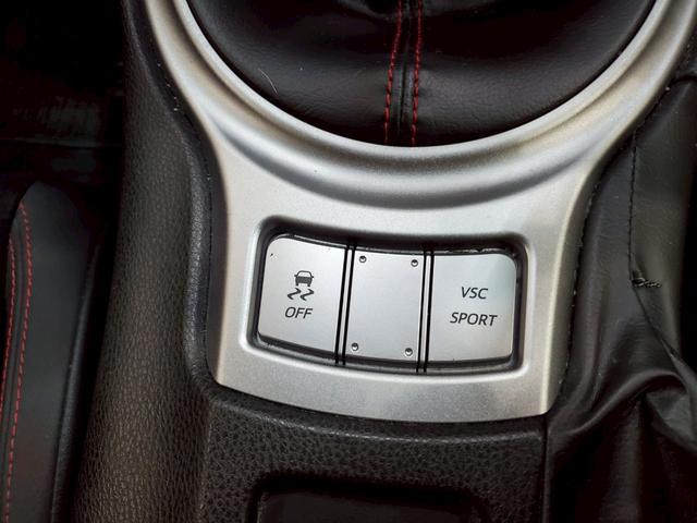 ＢＲＺ Ｓ　６速ＭＴ　社外１７インチアルミ　ＢＲＩＤＥフルバケットシート　シートヒーター　社外ナビ　フルセグＴＶ　Ｂｌｕｅｔｏｏｔｈ接続　バックカメラ　ＨＩＤヘッドライト　フォグ　スマートキー　スペアキー　ＥＴＣ（42枚目）