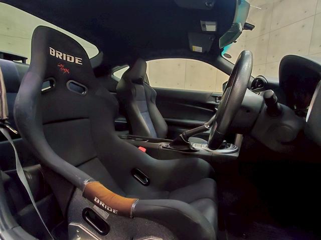 ＢＲＺ Ｓ　６速ＭＴ　社外１７インチアルミ　ＢＲＩＤＥフルバケットシート　シートヒーター　社外ナビ　フルセグＴＶ　Ｂｌｕｅｔｏｏｔｈ接続　バックカメラ　ＨＩＤヘッドライト　フォグ　スマートキー　スペアキー　ＥＴＣ（52枚目）
