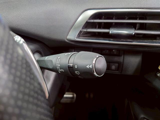 ３００８ ＧＴ　ブルーＨＤｉ　パノラミックスライディングルーフ　純正Ｄオーディオ　ＢＴ接続　全方位カメラ　レザーシート　パワーシート　シートヒーター　パワーテールゲート　ＬＥＤヘッドライト　純正１８ＡＷ　クルコン　ドラレコ　ＥＴＣ（31枚目）