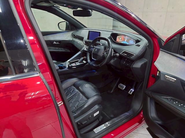 ３００８ ＧＴ　ブルーＨＤｉ　パノラミックスライディングルーフ　純正Ｄオーディオ　ＢＴ接続　全方位カメラ　レザーシート　パワーシート　シートヒーター　パワーテールゲート　ＬＥＤヘッドライト　純正１８ＡＷ　クルコン　ドラレコ　ＥＴＣ（52枚目）