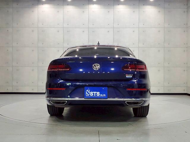 アルテオン ＴＳＩ　４モーション　エレガンス　ユーザー様直接仕入　パノラマスライディングルーフ　純正ナビ　フルセグＴＶ　ＢＴ接続　ＤＹＮオーディオ　アラウンドビュー　黒革シート　シートヒーター　電動リアゲート　レーダークルーズ　スペアキー　ＥＴＣ（15枚目）