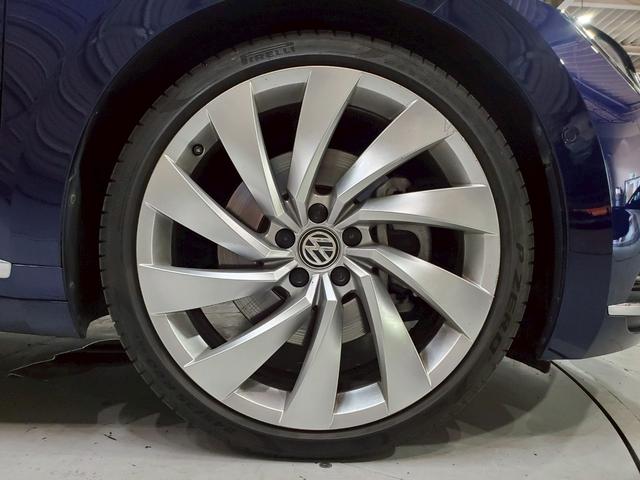 アルテオン ＴＳＩ　４モーション　エレガンス　ユーザー様直接仕入　パノラマスライディングルーフ　純正ナビ　フルセグＴＶ　ＢＴ接続　ＤＹＮオーディオ　アラウンドビュー　黒革シート　シートヒーター　電動リアゲート　レーダークルーズ　スペアキー　ＥＴＣ（76枚目）