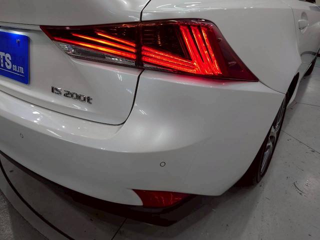 ＩＳ ＩＳ２００ｔ　純正ナビ　フルセグＴＶ　Ｂｌｕｅｔｏｏｔｈ　バックモニター　ハーフレザー　パワーシート　ＬＥＤライト　純正ＡＷ　レーダークルーズ　プリクラッシュ　ＢＳＭ　障害物センサー　スマートキー　予備キー　ＥＴＣ（18枚目）
