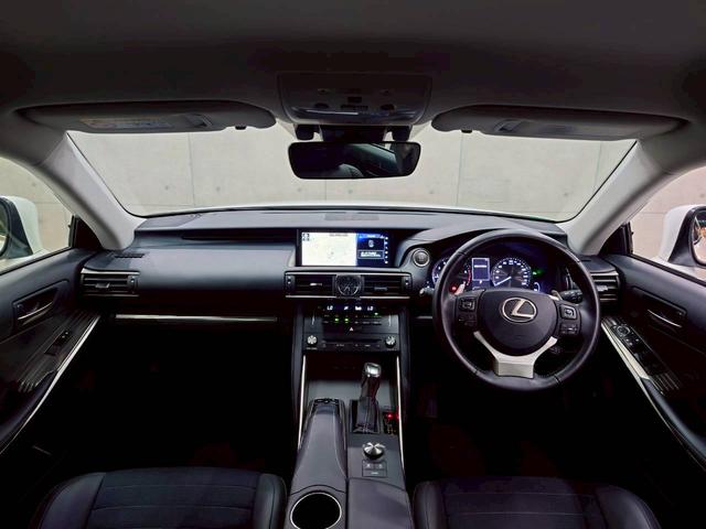 ＩＳ ＩＳ２００ｔ　純正ナビ　フルセグＴＶ　Ｂｌｕｅｔｏｏｔｈ　バックモニター　ハーフレザー　パワーシート　ＬＥＤライト　純正ＡＷ　レーダークルーズ　プリクラッシュ　ＢＳＭ　障害物センサー　スマートキー　予備キー　ＥＴＣ（22枚目）