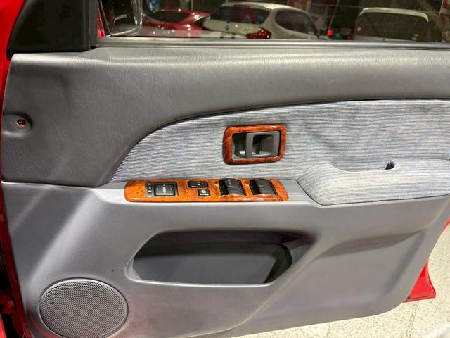 TOYOTA HILUX SURF SSR-X