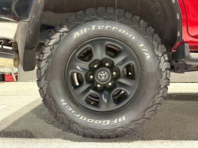 TOYOTA HILUX SURF SSR-X