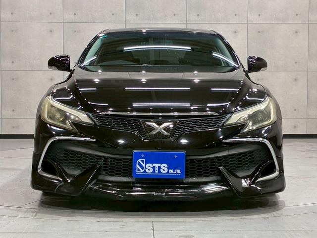 マークＸ ２５０Ｇ　リラックスセレクション　ユーザー様直接仕入れ車　後期バンパー　社外２０インチＡＷ・エアロ・テールランプ　ディスプレイオーディオ　レザー調シートカバー　パワーシート　デジタルインナーミラー　ステアスイッチ　スマートキー　ＥＴＣ（7枚目）