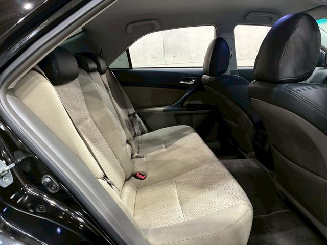 マークＸ ２５０Ｇ　リラックスセレクション　ユーザー様直接仕入れ車　後期バンパー　社外２０インチＡＷ・エアロ・テールランプ　ディスプレイオーディオ　レザー調シートカバー　パワーシート　デジタルインナーミラー　ステアスイッチ　スマートキー　ＥＴＣ（51枚目）