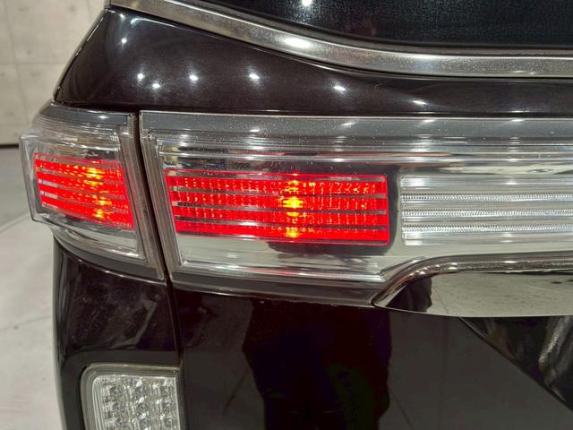 エルグランド 250ハイウェイスターS ユーザー様直接仕入れ 社外ナビ フルセグTV Bluetooth バックカメラ フリップダウン ハーフレザーシート 両側パワスラ 純正アルミ ドラレコ クルコン インテリジェントキー 予備キー ETC(14枚目)