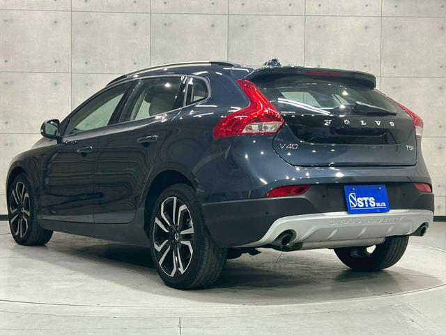 Ｖ４０ クロスカントリー　Ｔ５　ＡＷＤ　タックエディション　純正ナビ　Ｂｌｕｅｔｏｏｔｈ　リアカメラ　ＬＥＤヘッドライト　純正１８インチＡＷ　メモリ付パワーシート　シートヒーター　ステアスイッチ　レーダークルーズ　障害物センサー　ドラレコ　スマートキー　ＥＴＣ（18枚目）