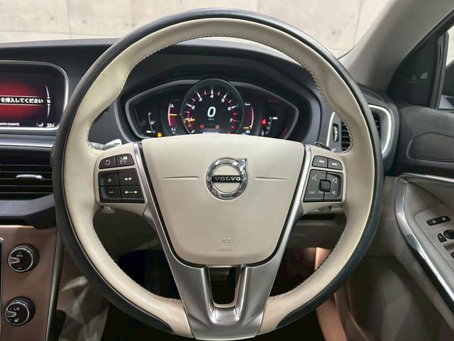 Ｖ４０ クロスカントリー　Ｔ５　ＡＷＤ　タックエディション　純正ナビ　Ｂｌｕｅｔｏｏｔｈ　リアカメラ　ＬＥＤヘッドライト　純正１８インチＡＷ　メモリ付パワーシート　シートヒーター　ステアスイッチ　レーダークルーズ　障害物センサー　ドラレコ　スマートキー　ＥＴＣ（26枚目）