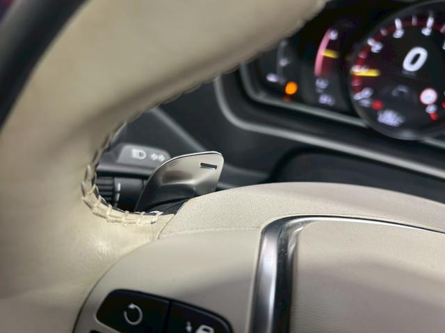 Ｖ４０ クロスカントリー　Ｔ５　ＡＷＤ　タックエディション　純正ナビ　Ｂｌｕｅｔｏｏｔｈ　リアカメラ　ＬＥＤヘッドライト　純正１８インチＡＷ　メモリ付パワーシート　シートヒーター　ステアスイッチ　レーダークルーズ　障害物センサー　ドラレコ　スマートキー　ＥＴＣ（27枚目）