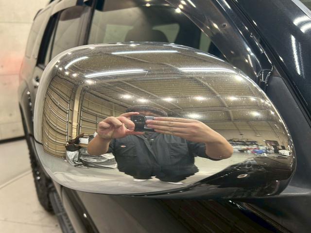 TOYOTA HILUX SURF SSR-X LIMITED