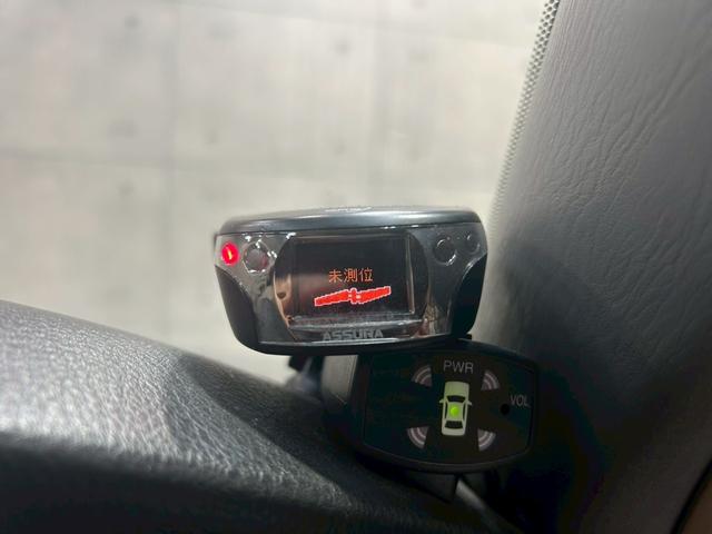 TOYOTA HILUX SURF SSR-X LIMITED