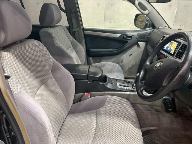 TOYOTA HILUX SURF SSR-X LIMITED