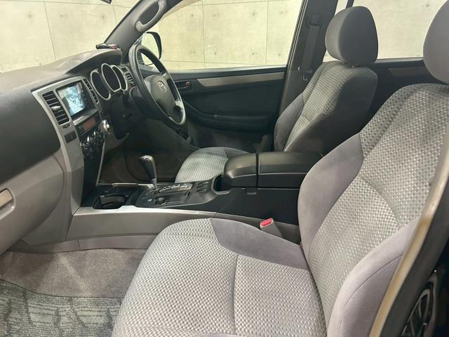 TOYOTA HILUX SURF SSR-X LIMITED