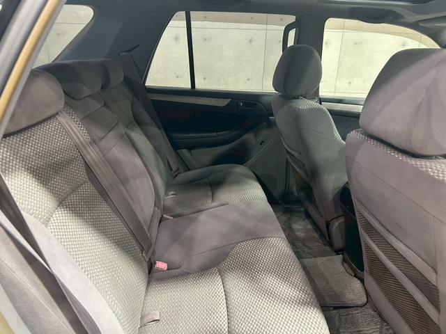 TOYOTA HILUX SURF SSR-X LIMITED