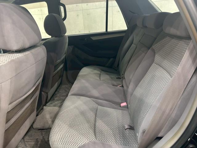 TOYOTA HILUX SURF SSR-X LIMITED
