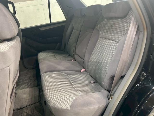 TOYOTA HILUX SURF SSR-X LIMITED