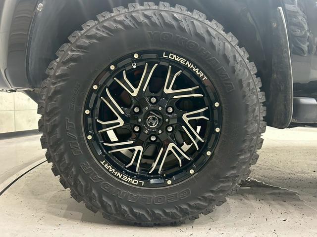 TOYOTA HILUX SURF SSR-X LIMITED