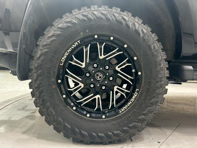 TOYOTA HILUX SURF SSR-X LIMITED