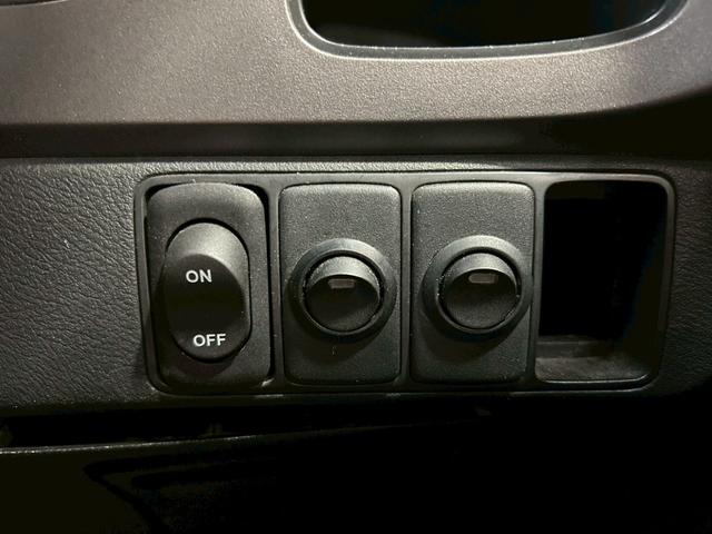 ストリーム Ｘ　スタイリッシュパッケージ　弊社ユーザー様ワンオーナー車両　Ｇａｔｈｅｒｓ純正ＨＤＤナビ　バックモニター　純正１５インチアルミ　オートライト　電動格納ミラー　パワーウィンドウ　オートエアコン　リモコンキー　予備キー　ＥＴＣ車載器（32枚目）